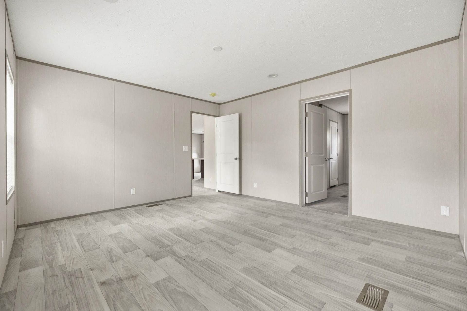 110 Lunar Ln Photo 18