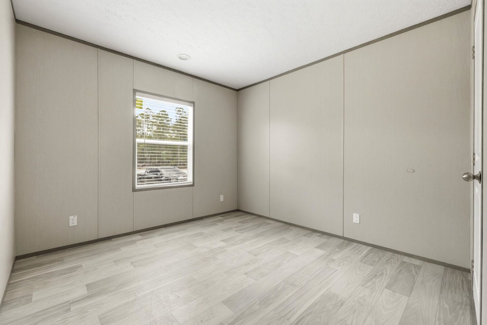 110 Lunar Ln Photo 24