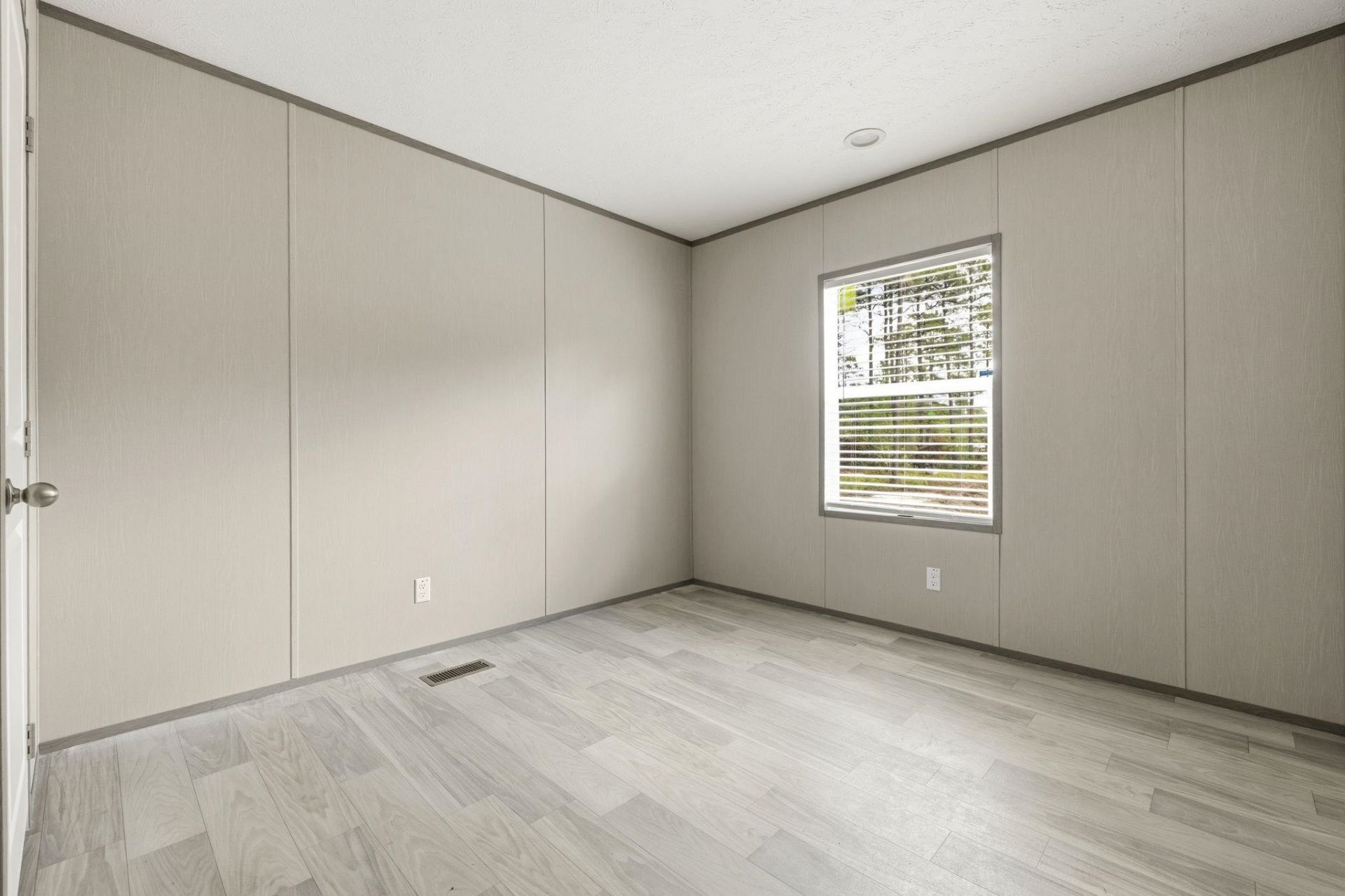 110 Lunar Ln Photo 26