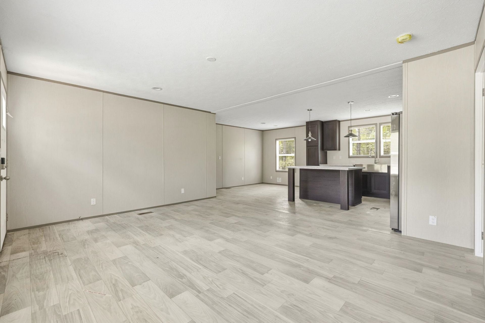 110 Lunar Ln Photo 5
