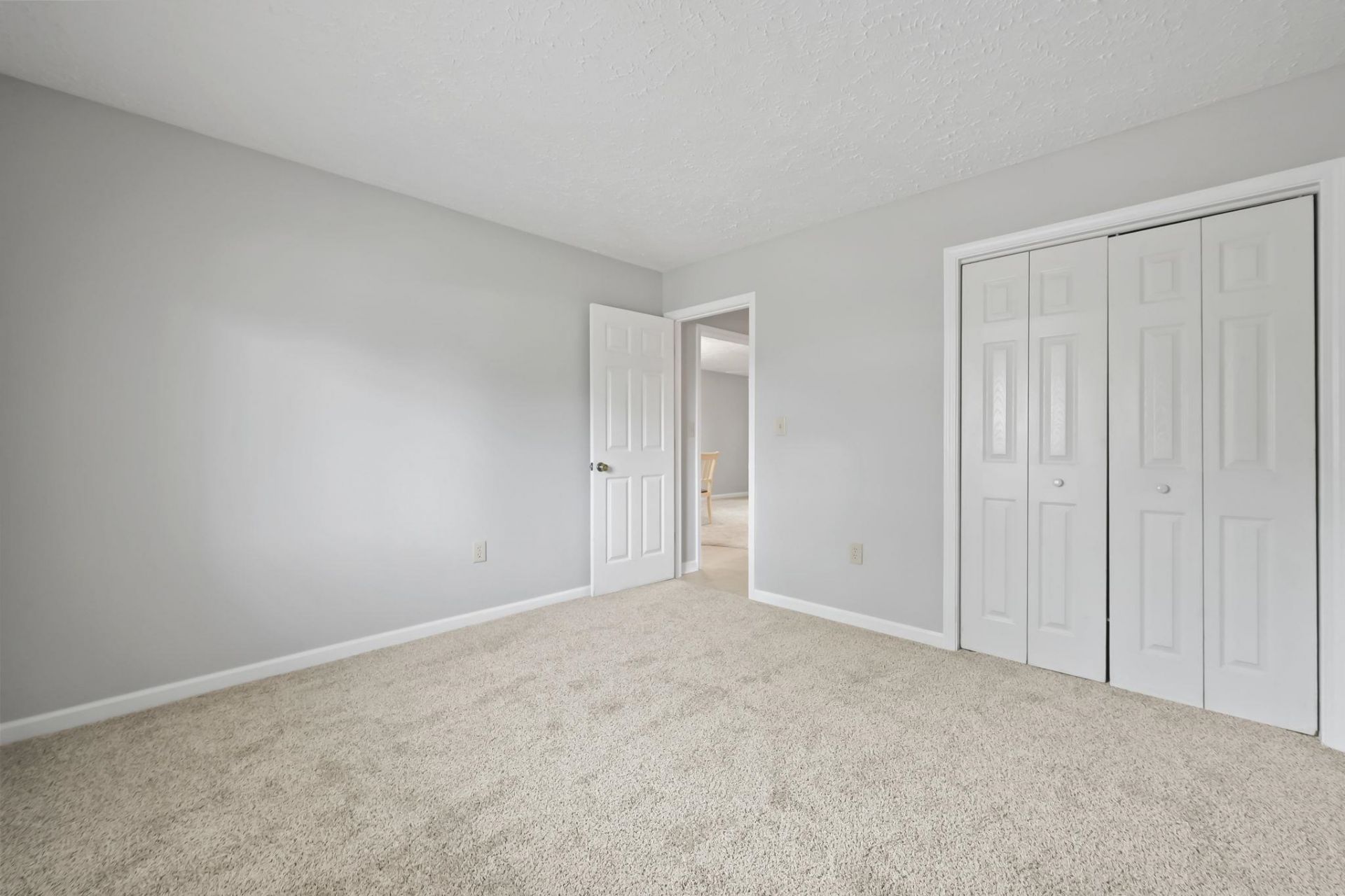 4101 Pinehurst Circle  Photo 11
