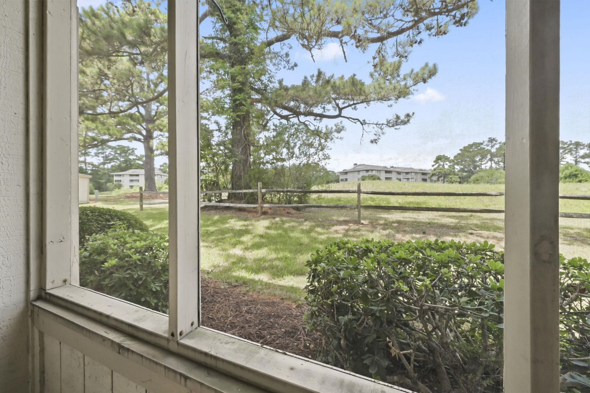 4101 Pinehurst Circle  Photo 30