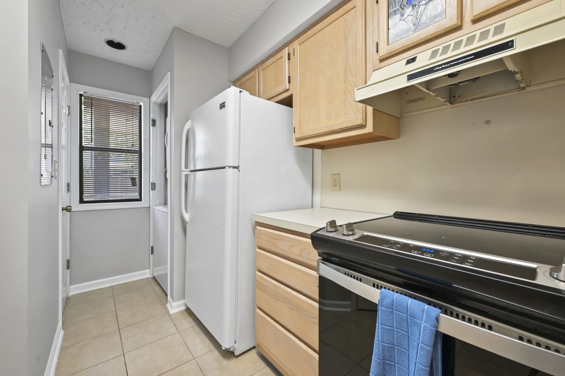 4101 Pinehurst Circle  Photo 7