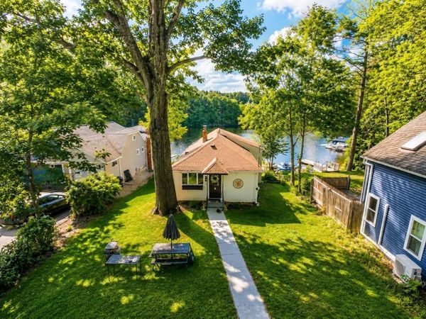 12 Oak Lane, Spencer, MA 01562