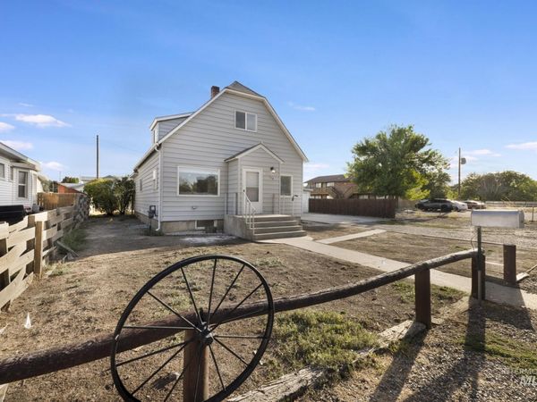 195 Wirsching Ave W, Twin Falls, ID 83301