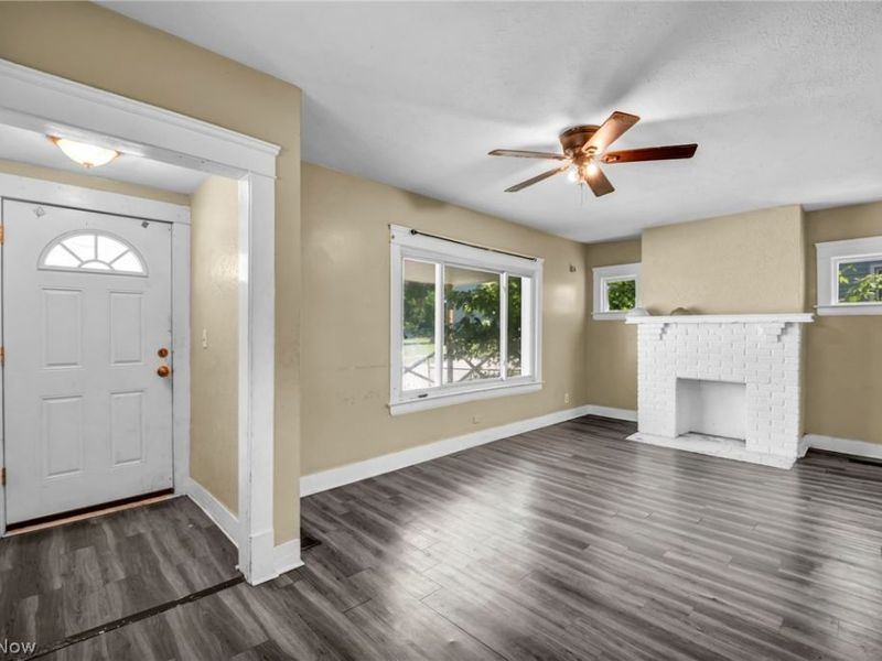 9908 Bessemer Avenue, Cleveland, OH 44104 Photo 15