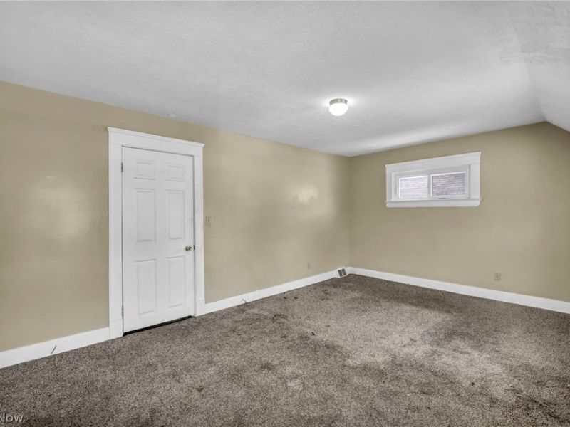 9908 Bessemer Avenue, Cleveland, OH 44104 Photo 26