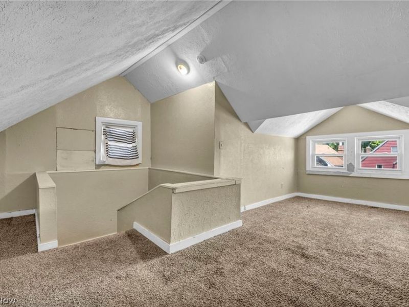 9908 Bessemer Avenue, Cleveland, OH 44104 Photo 30