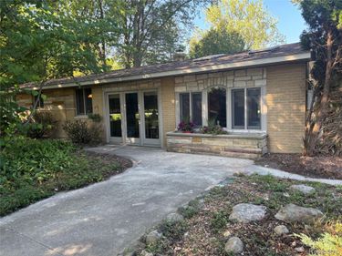 709 E Michigan Avenue E, Au Gres, Mi 48703