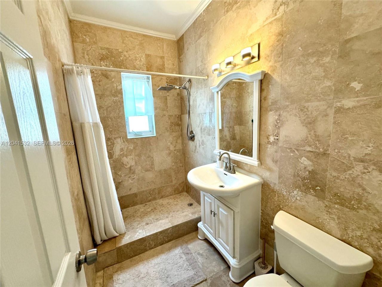 1341 Meridian Ave, Unit 204, Miami Beach, FL 33139 Photo