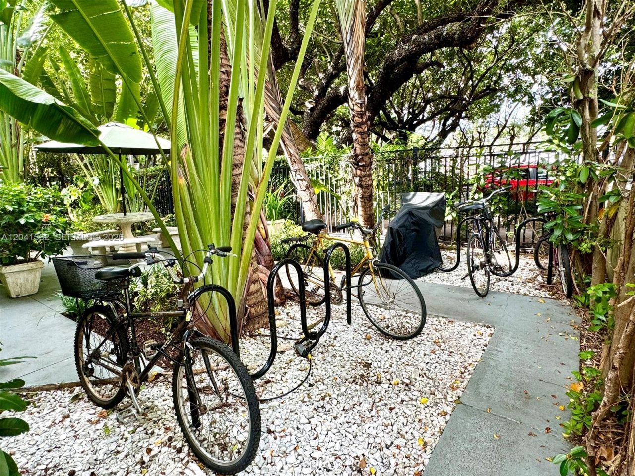 1341 Meridian Ave, Unit 204, Miami Beach, FL 33139 Photo