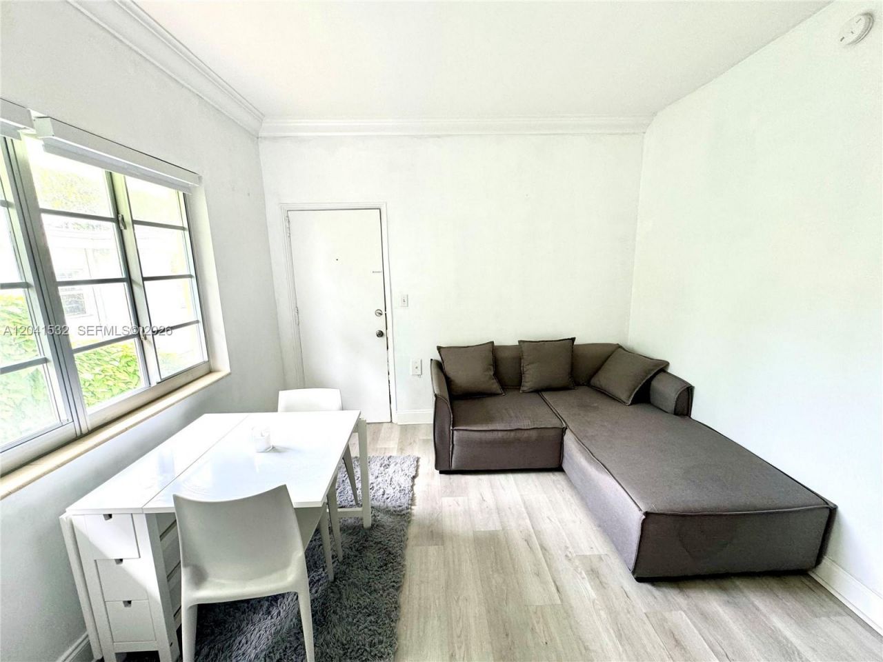 1341 Meridian Ave, Unit 204, Miami Beach, FL 33139 Photo