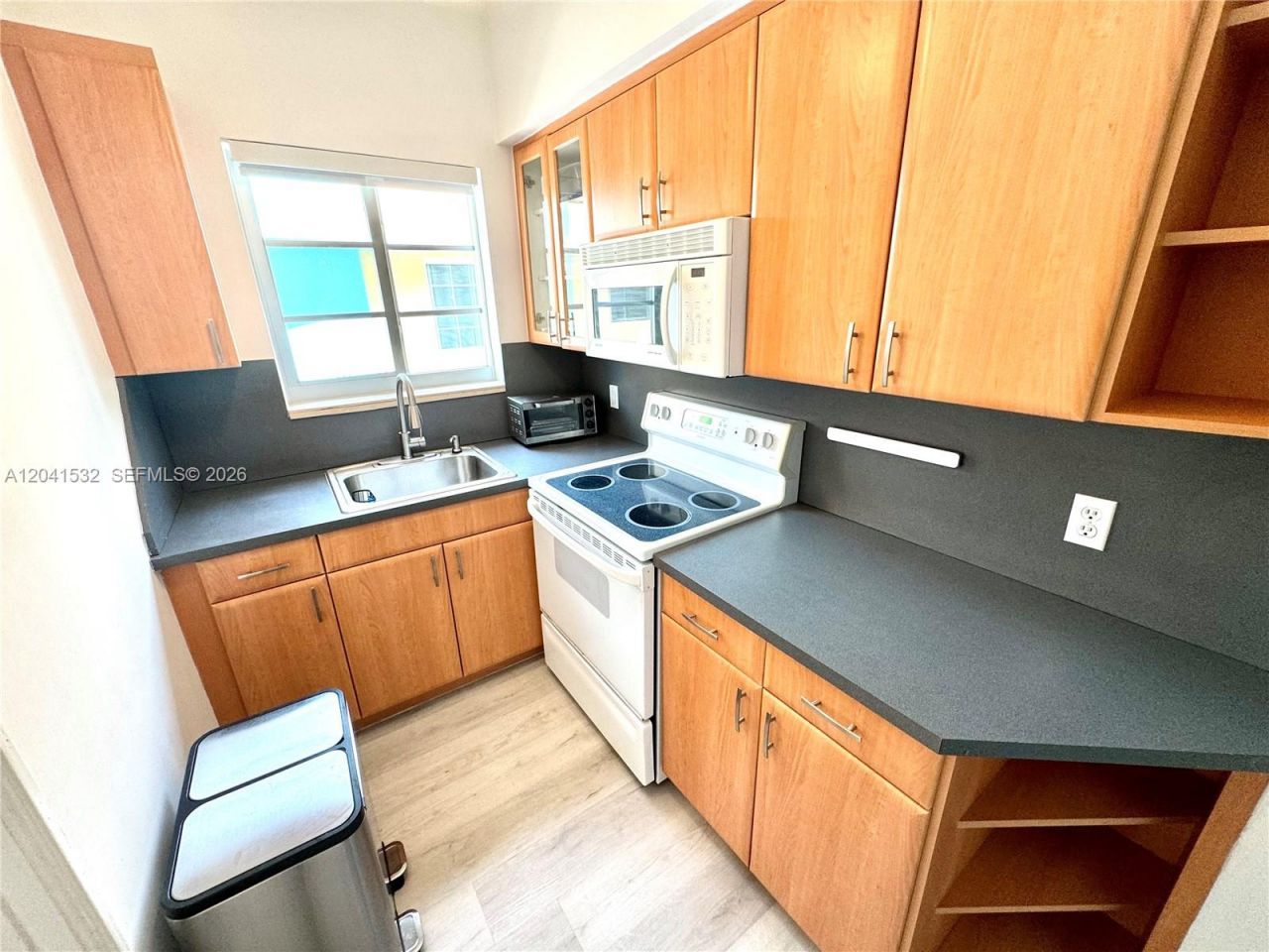 1341 Meridian Ave, Unit 204, Miami Beach, FL 33139 Photo