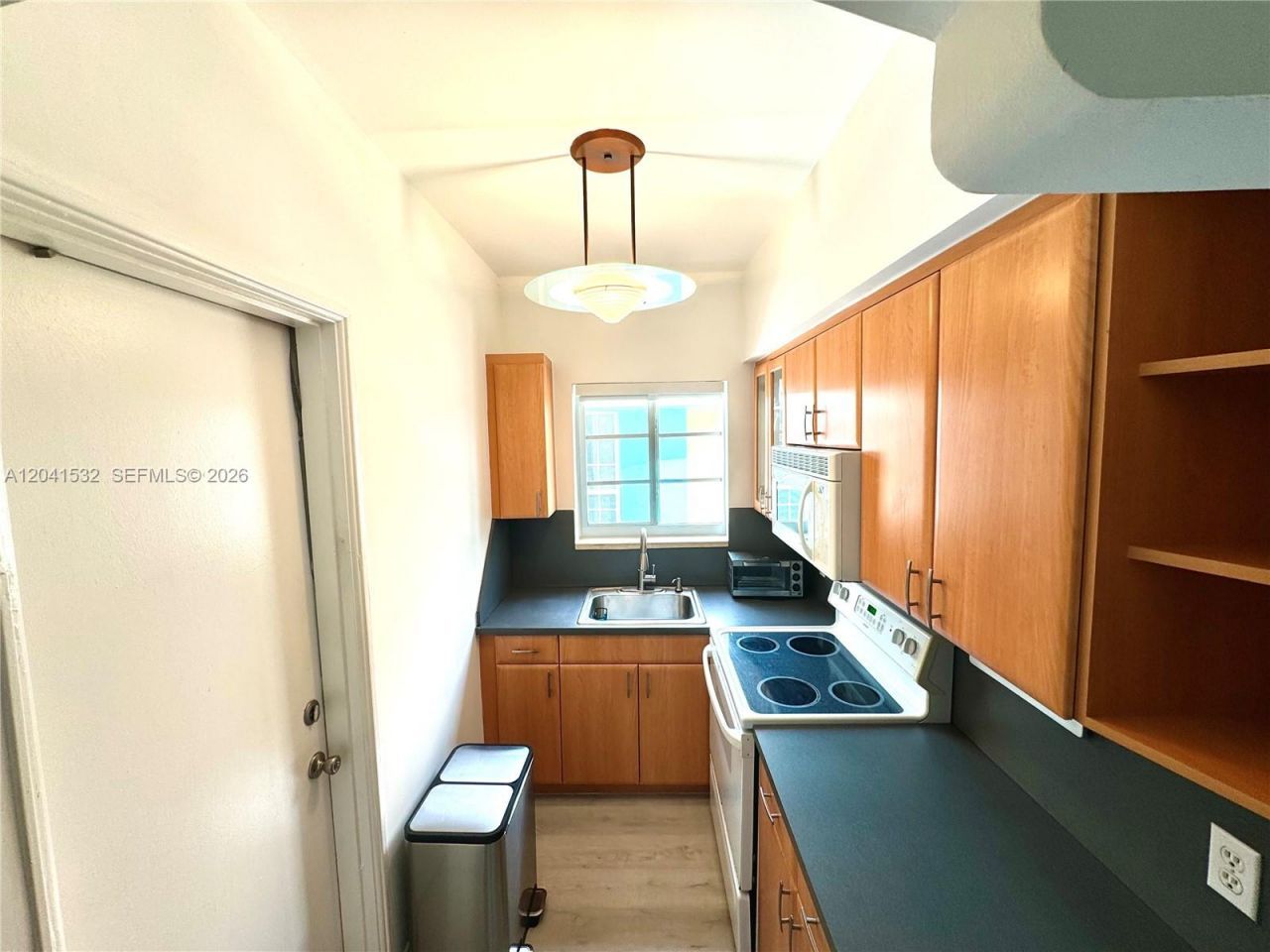 1341 Meridian Ave, Unit 204, Miami Beach, FL 33139 Photo