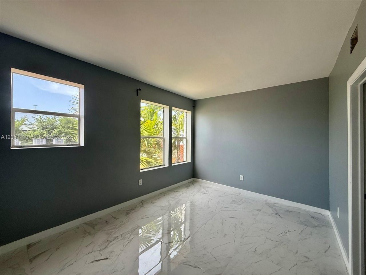 1027 Pennsylvania Ave, Unit 302, Miami Beach, FL 33139 Photo