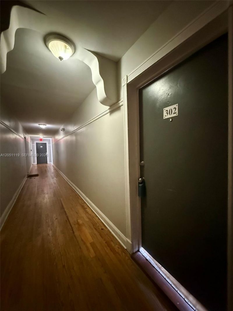 1027 Pennsylvania Ave, Unit 302, Miami Beach, FL 33139 Photo
