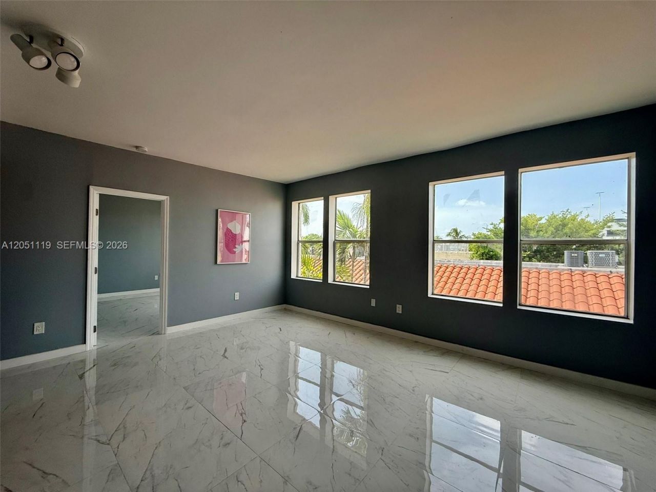 1027 Pennsylvania Ave, Unit 302, Miami Beach, FL 33139 Photo