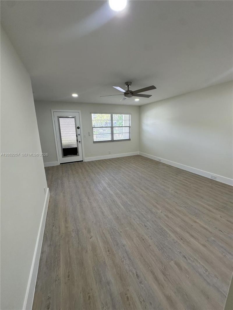 13255 SW 7th Ct , Unit 113D, Pembroke Pines, FL 33027 Photo