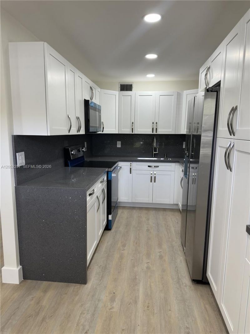 13255 SW 7th Ct , Unit 113D, Pembroke Pines, FL 33027 Photo