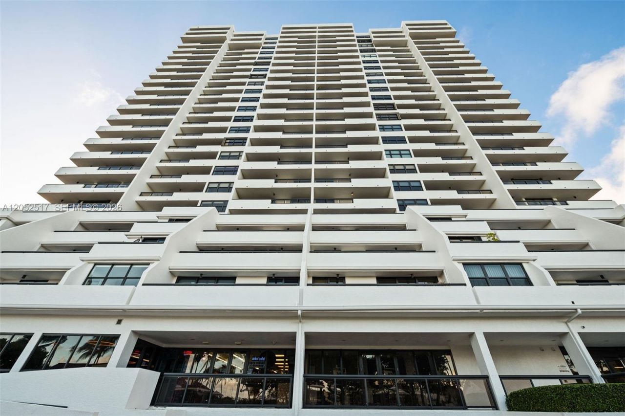 2555 Collins Ave, Unit 1002, Miami Beach, FL 33140 Photo
