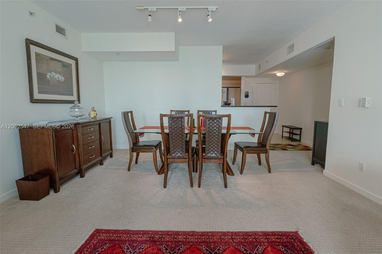 325 S Biscayne Blvd , Unit 2119, Miami, FL 33131 Photo