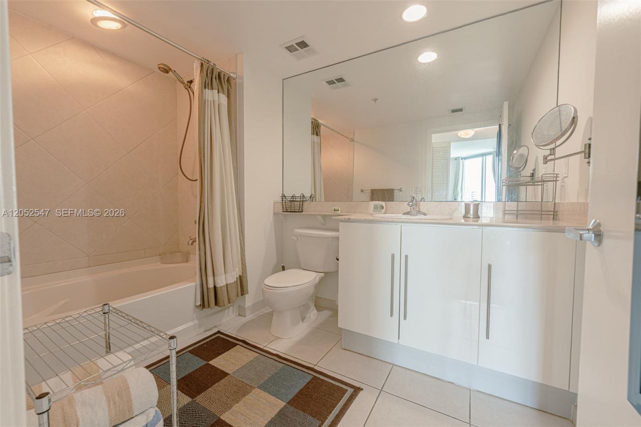 325 S Biscayne Blvd , Unit 2119, Miami, FL 33131 Photo