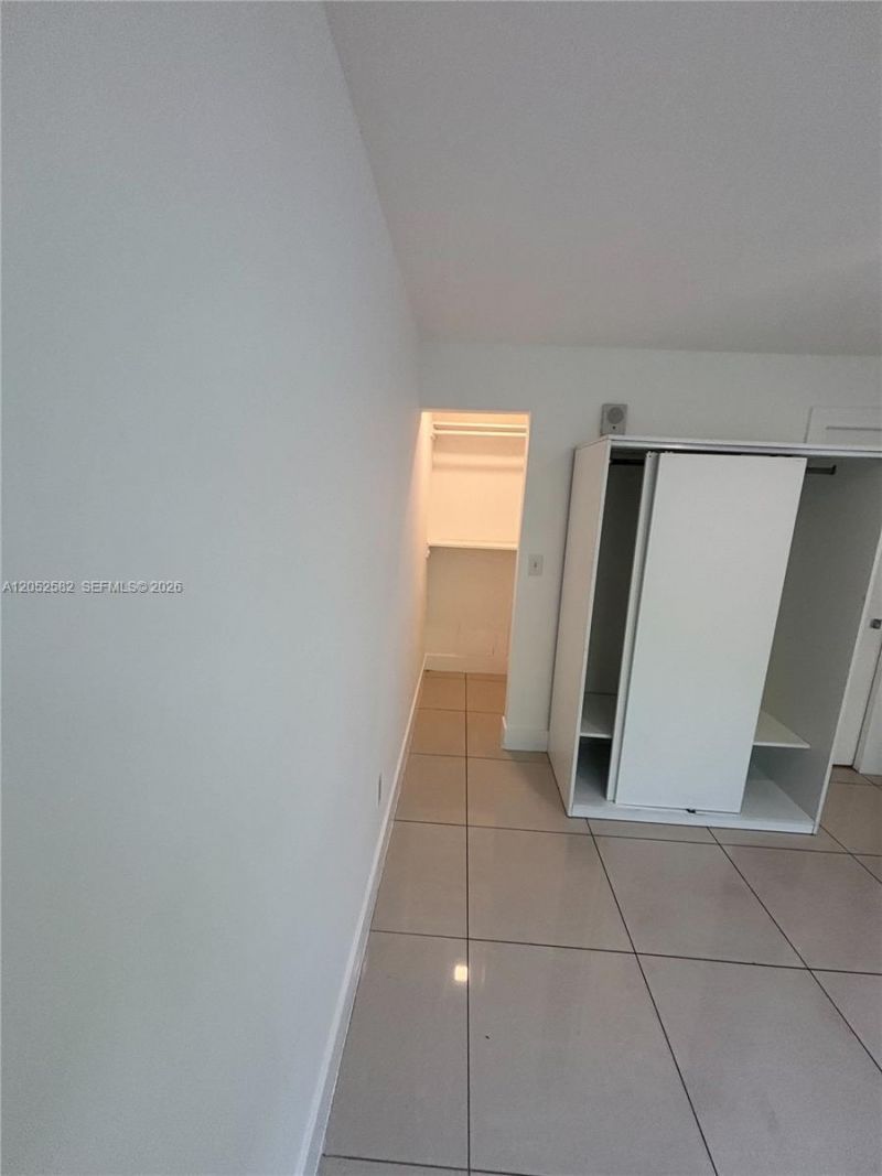 829 SW 18th Ave, Unit 209, Miami, FL 33135 Photo