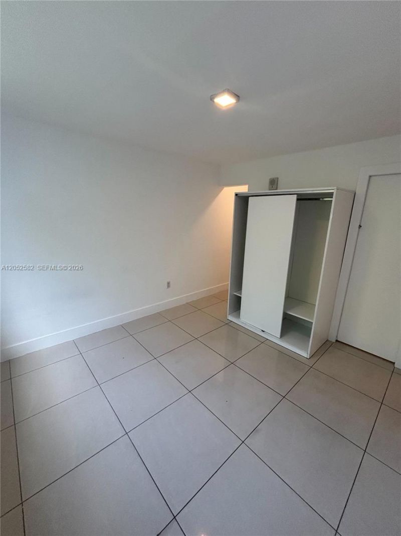 829 SW 18th Ave, Unit 209, Miami, FL 33135 Photo