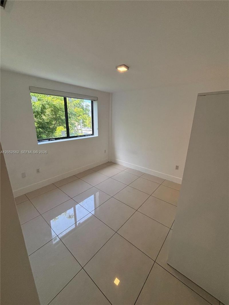 829 SW 18th Ave, Unit 209, Miami, FL 33135 Photo