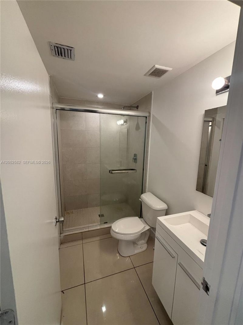 829 SW 18th Ave, Unit 209, Miami, FL 33135 Photo