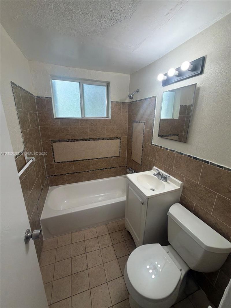 829 SW 18th Ave, Unit 209, Miami, FL 33135 Photo
