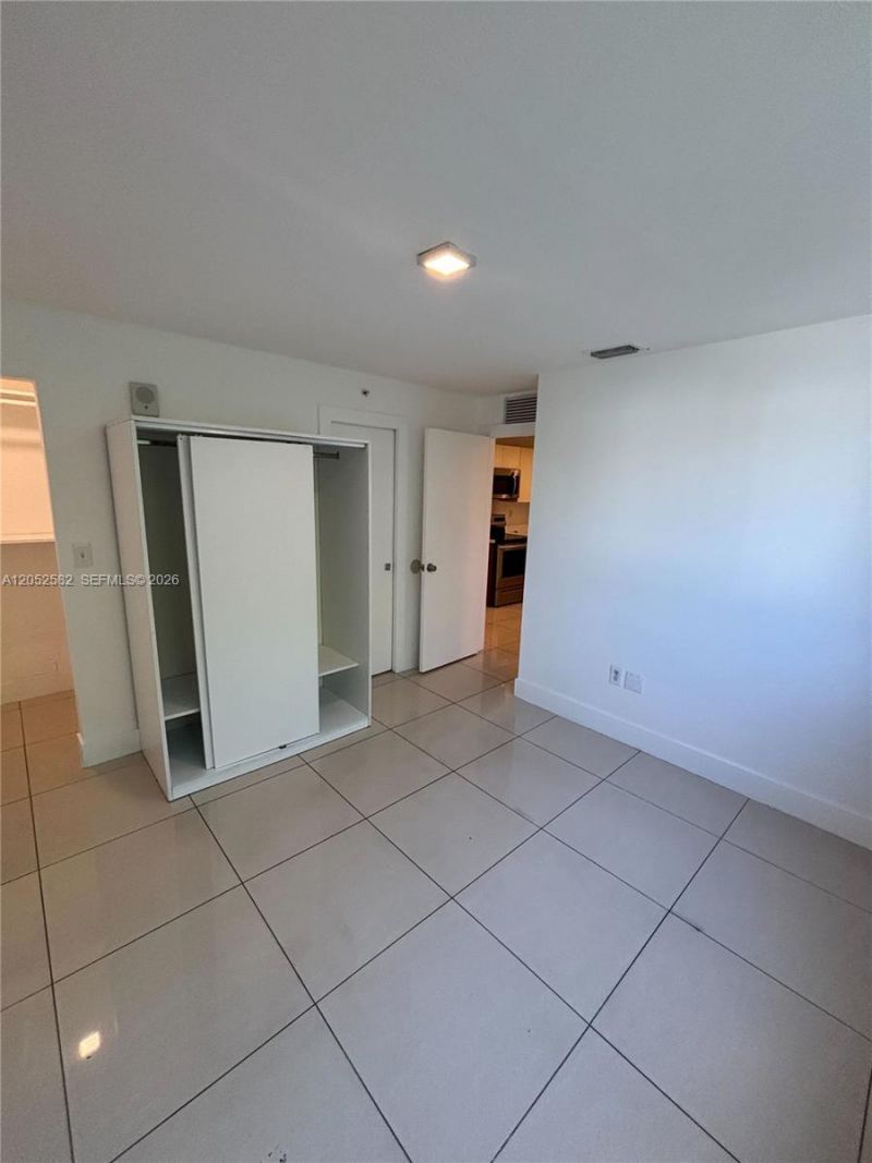 829 SW 18th Ave, Unit 209, Miami, FL 33135 Photo