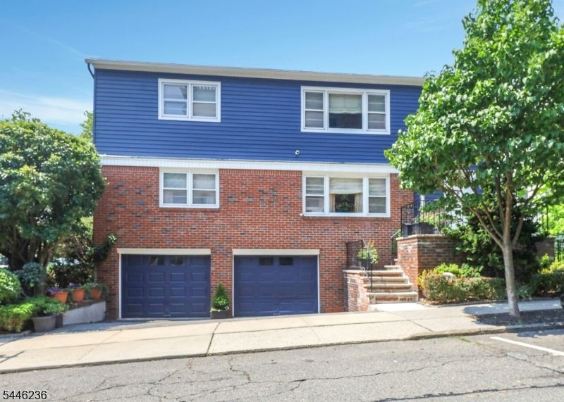 27 73rd St, North Bergen, NJ 07047 Main Photo