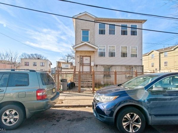 219 Clinton Pl, Newark, NJ 07112