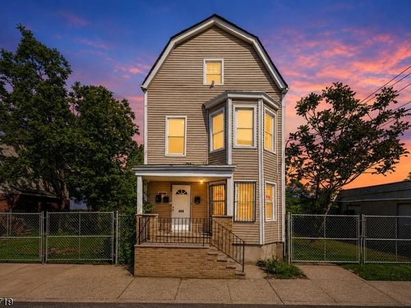 488 S 12Th St, Newark, NJ 07103