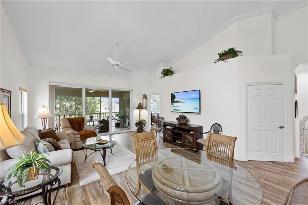 5963 Sand Wedge Ln , Unit 205, Naples, FL 34110 Photo