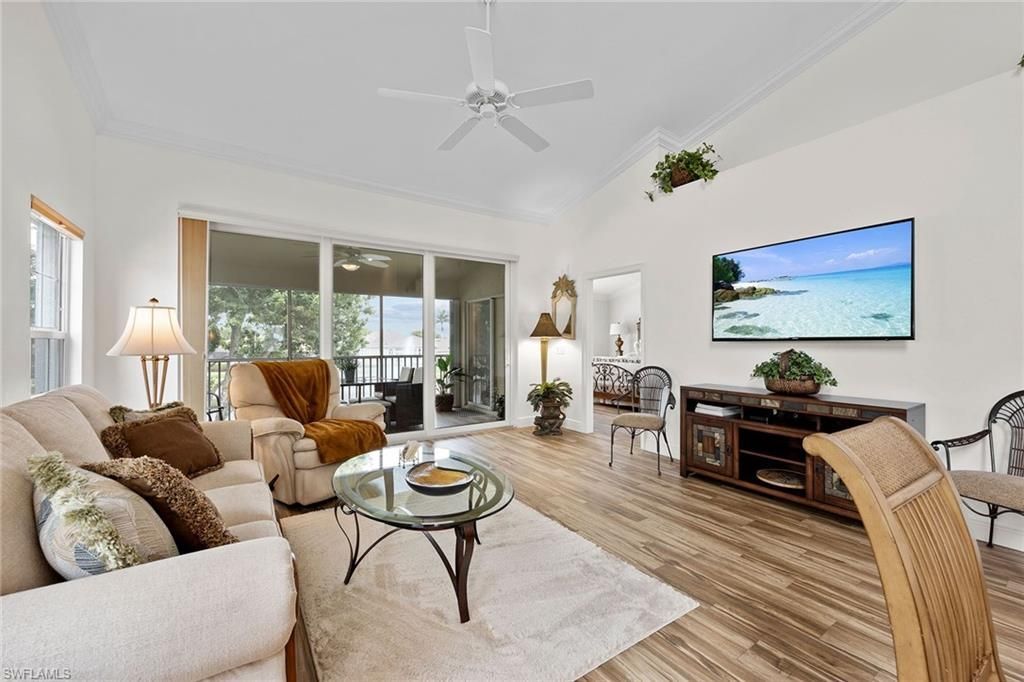 5963 Sand Wedge Ln , Unit 205, Naples, FL 34110 Photo