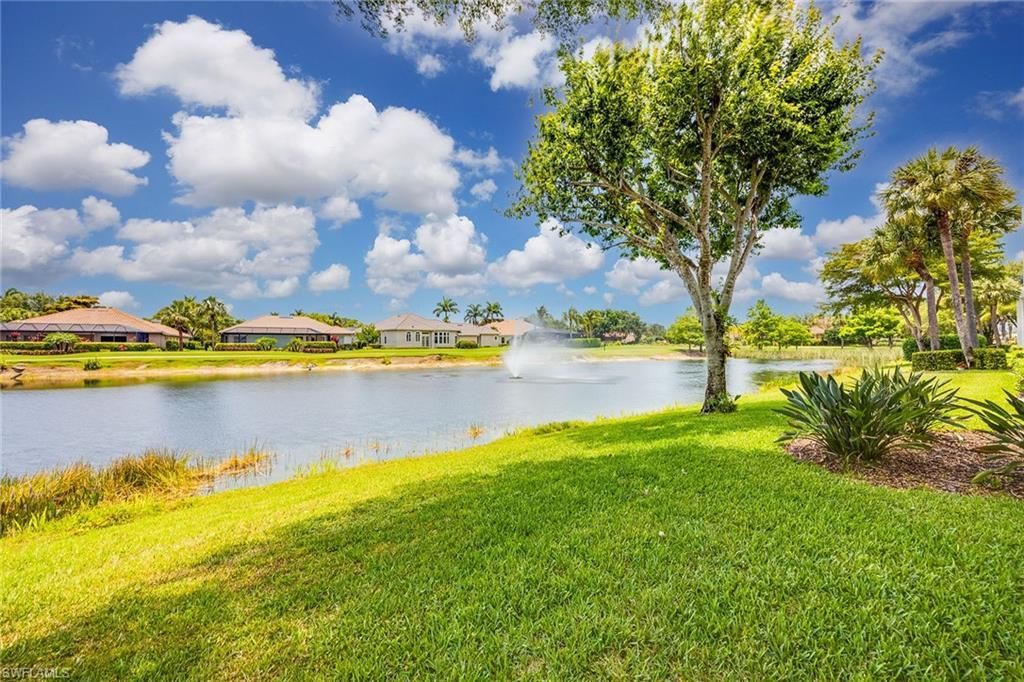 5963 Sand Wedge Ln , Unit 205, Naples, FL 34110 Photo