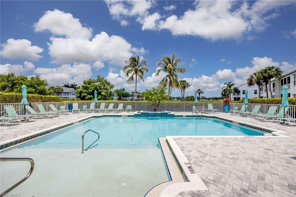 5963 Sand Wedge Ln , Unit 205, Naples, FL 34110 Photo