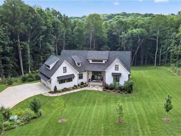 836 Bailey Woods Road, Dacula, GA 30019