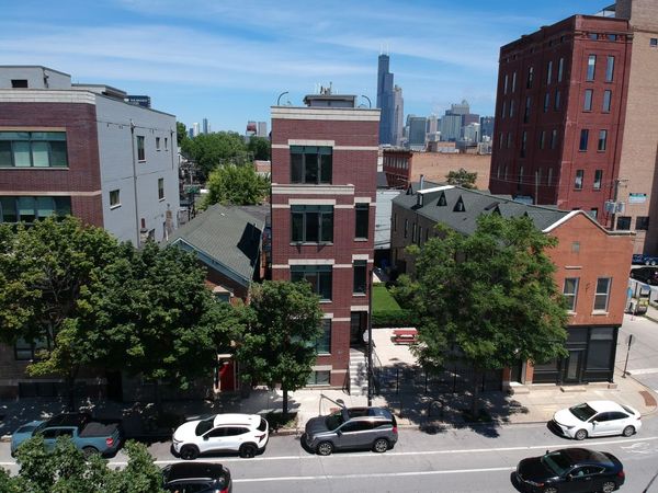 556 W 18th Street , Chicago, IL 60616