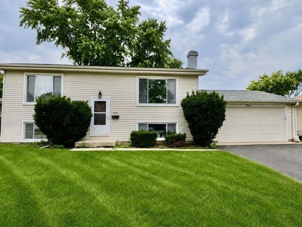 7043 Hemlock Street , Hanover Park, IL 60133