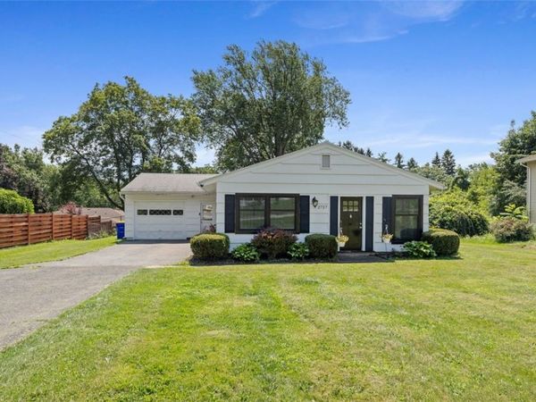 2727 Chili Ave , Rochester, NY 14624