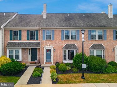 104 HOLLYTREE COURT, POTTSTOWN, PA 19464