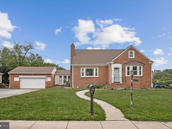 4 HAMPTON ROAD, LINTHICUM HEIGHTS, MD 21090