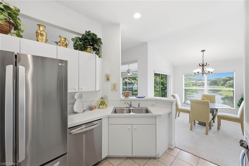 866 Carrick Bend Cir, Unit 202, Naples, FL 34110 Photo