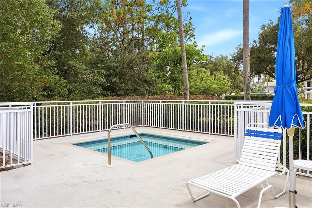 866 Carrick Bend Cir, Unit 202, Naples, FL 34110 Photo