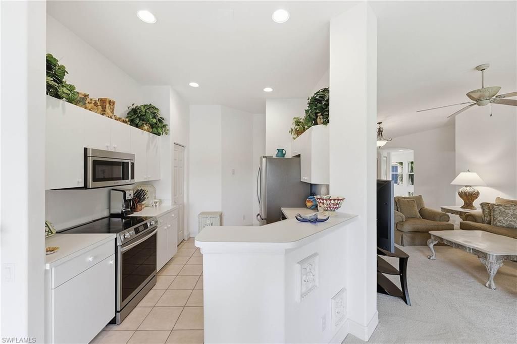 866 Carrick Bend Cir, Unit 202, Naples, FL 34110 Photo