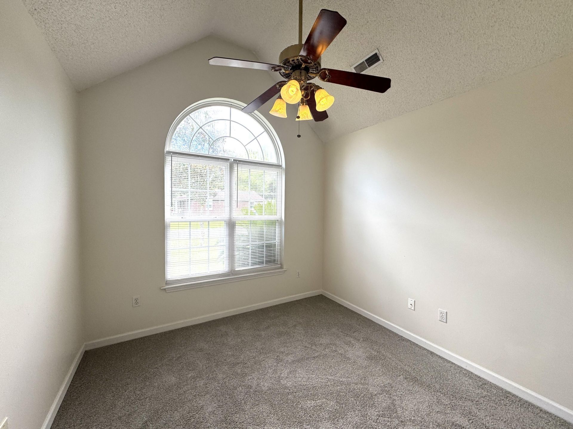667 Ponderosa Drive Photo 21