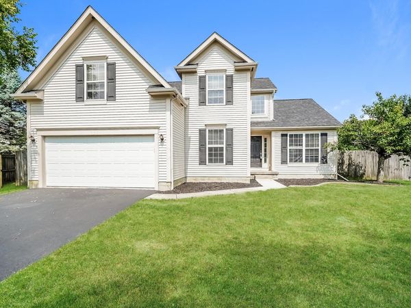 4430 Windrow Drive , Grove City, OH 43123